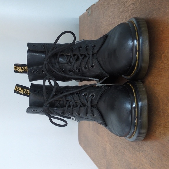 Dr. Martens Pascal Boots - Picture 3 of 13